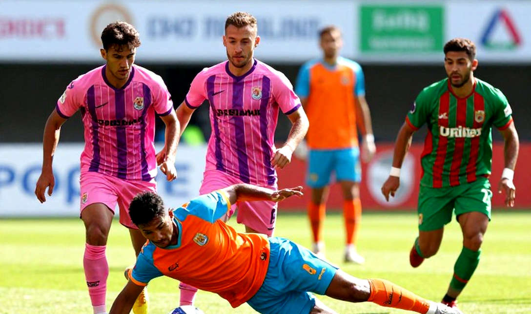 Fifteen Minutes, Then Thirty-Three: The Nigeria-Ghana Collapse That the Scorelines Don't Tell